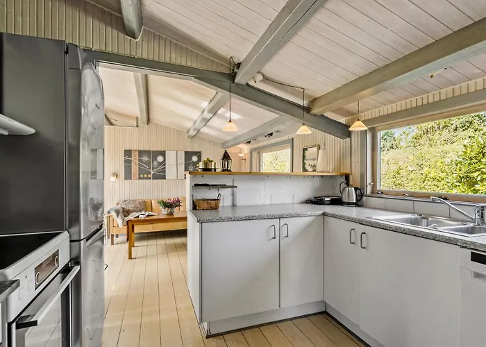2 Bedroom Pet Friendly In